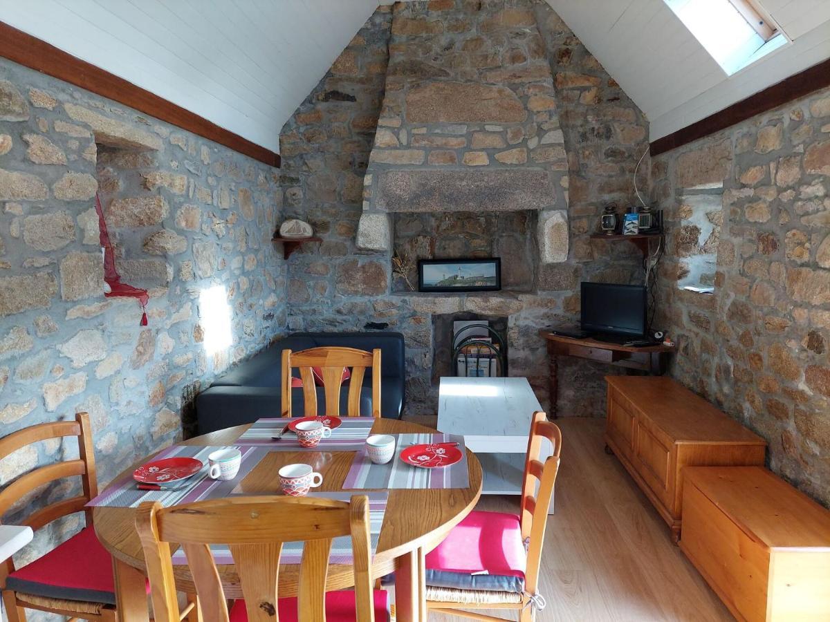Holiday Home In Plouarzel 外观 照片
